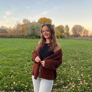 Meet your Posher, Emmalee